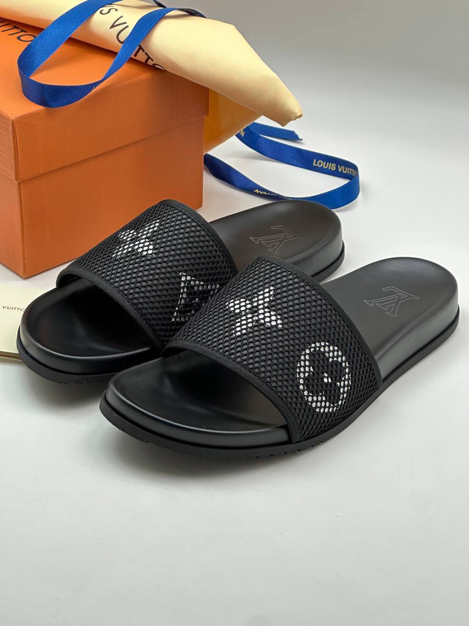 Элегантные шлёпанцы Louis Vuitton BP-32883 Элегантные шлёпанцы Louis Vuitton BP-32883