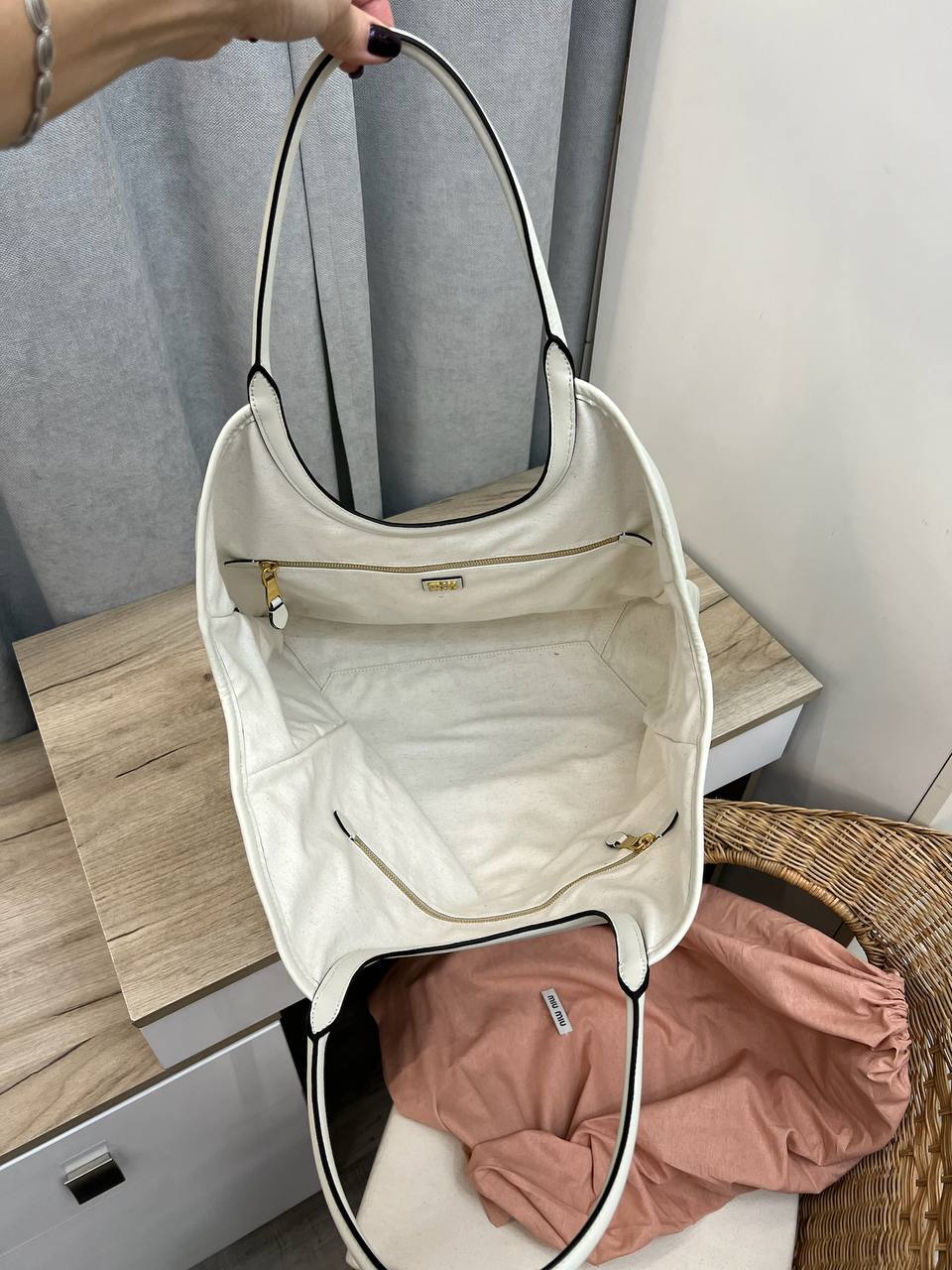 Элитная женская сумка Miu Miu BP-42977 Элитная женская сумка Miu Miu BP-42977