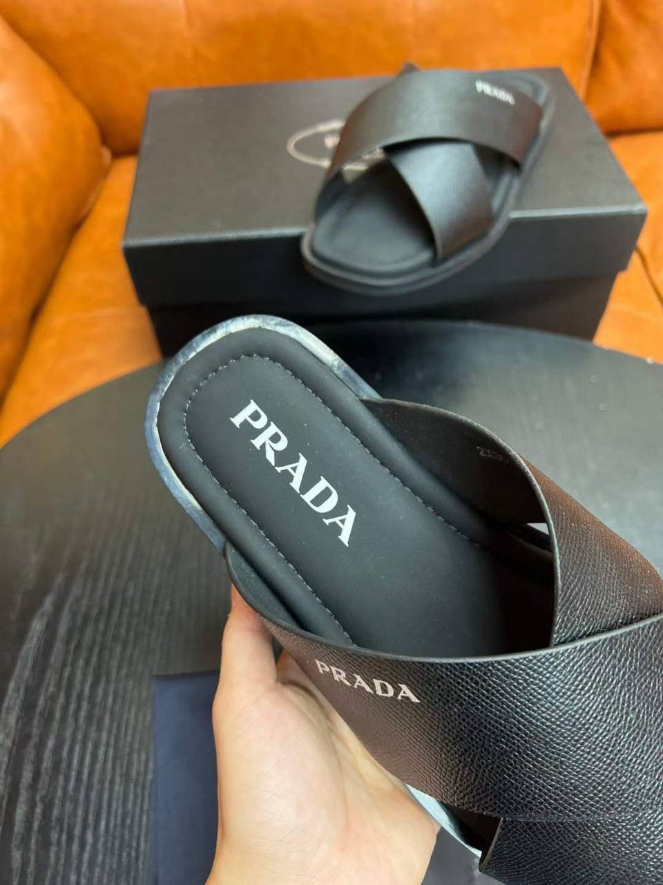 Шлёпанцы премиальные Prada BP-32888 Шлёпанцы премиальные Prada BP-32888