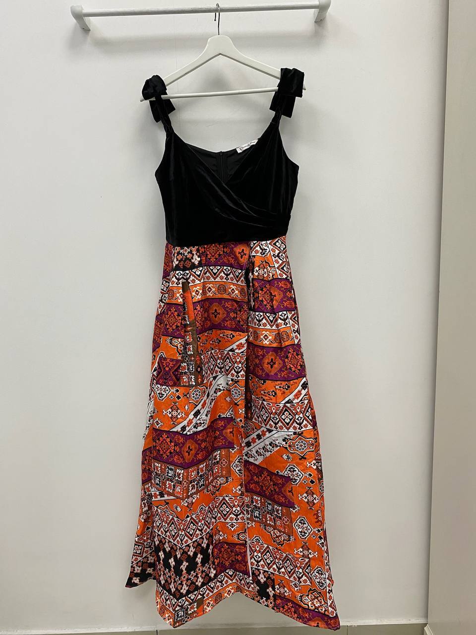 Элитное платье Christian Dior BP-23344 Элитное платье Christian Dior BP-23344