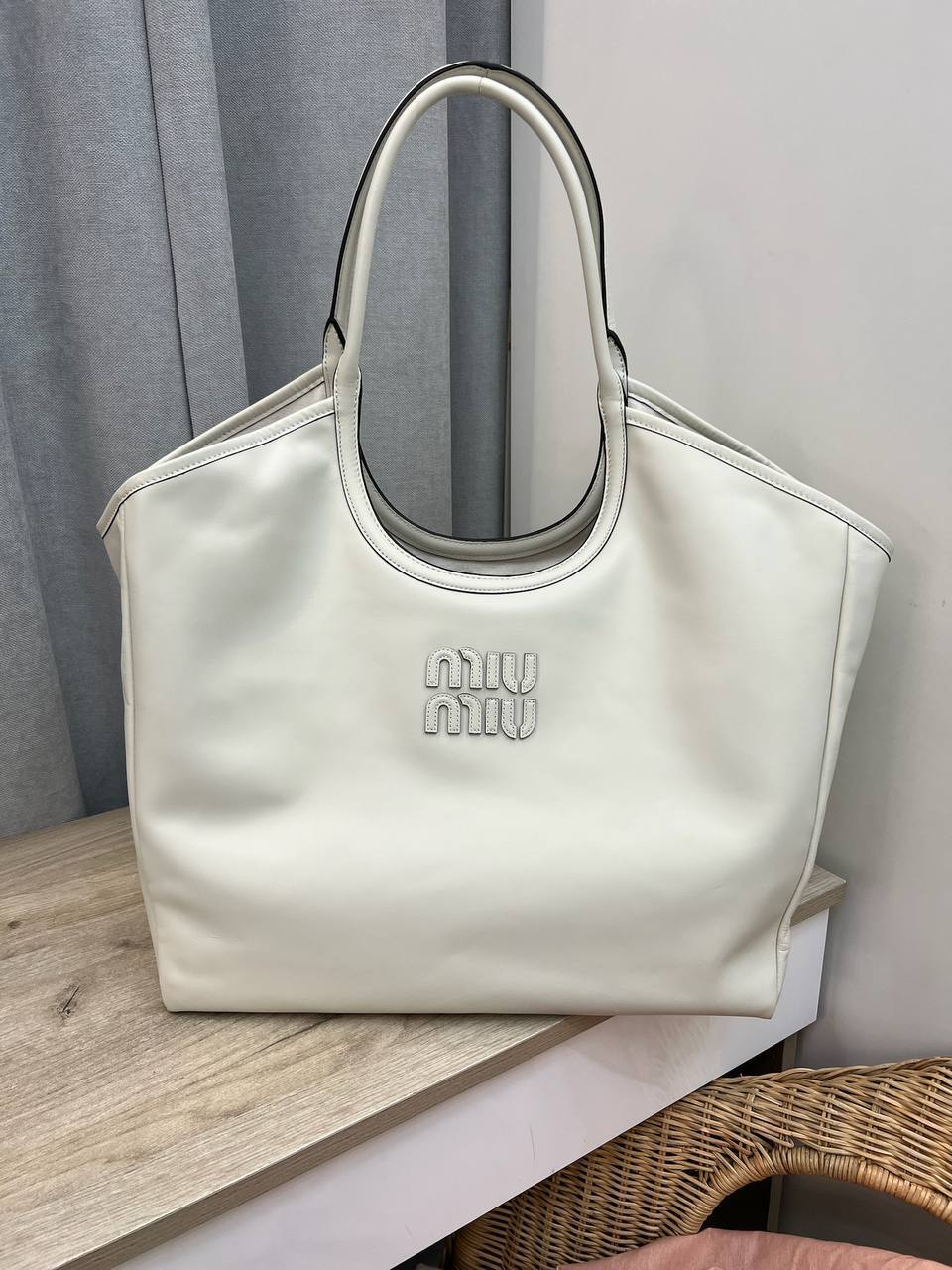 Элитная женская сумка Miu Miu BP-42977 Элитная женская сумка Miu Miu BP-42977