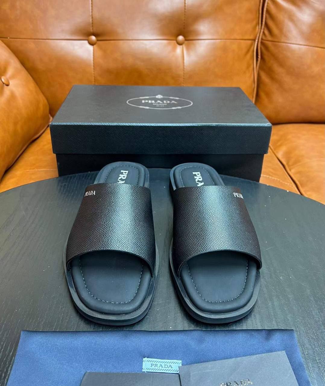 Шлёпанцы лимитированные Prada BP-32886 Шлёпанцы лимитированные Prada BP-32886