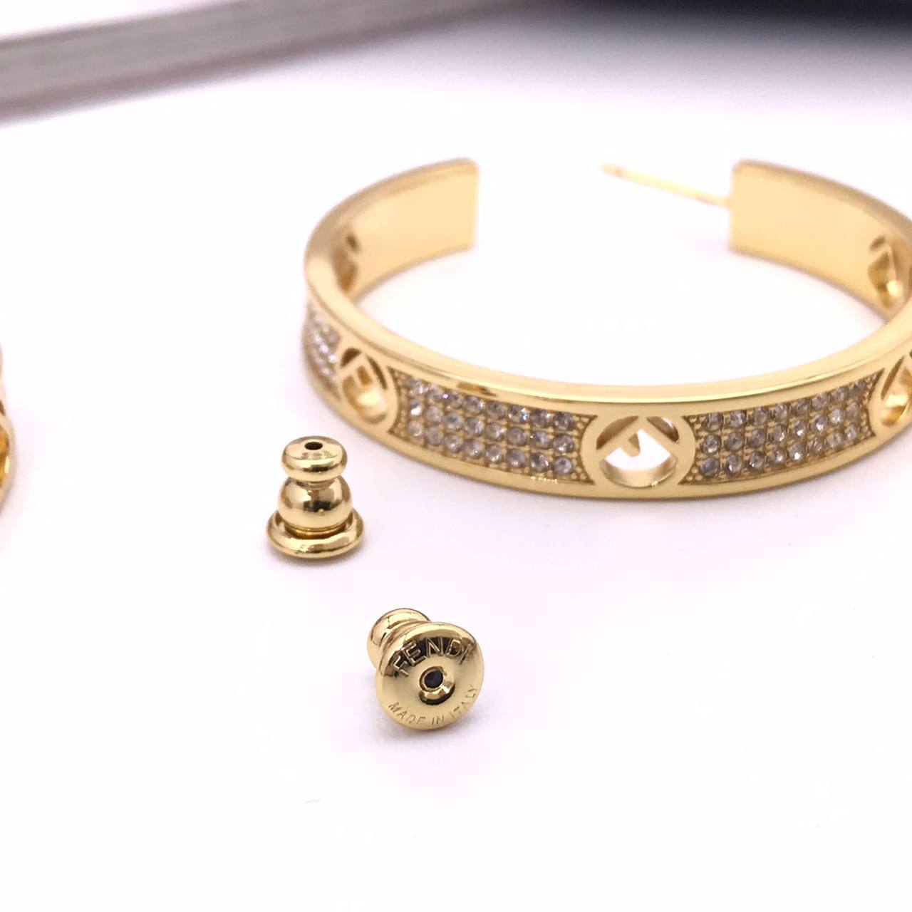 Премиум серьги Fendi BP-17123 Премиум серьги Fendi BP-17123