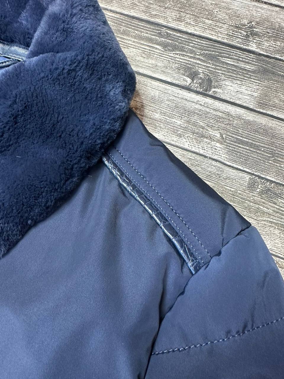 Стильная куртка с кожаными вставками крокодила Angelo Galasso BP-24780 Стильная куртка с кожаными вставками крокодила Angelo Galasso BP-24780