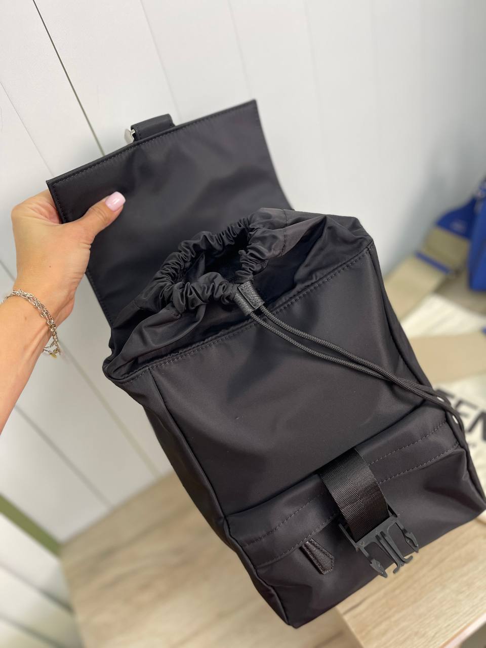 Повседневный рюкзак Fendi 39*22 см BP-18384 Повседневный рюкзак Fendi 39*22 см BP-18384