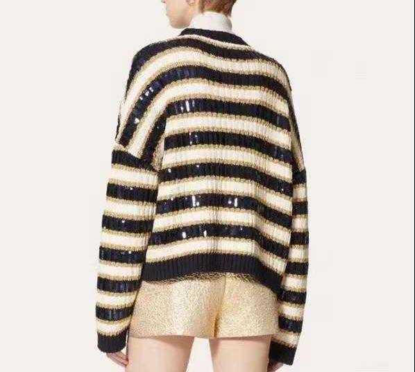 Трендовый кардиган Valentino BP-25794 Трендовый кардиган Valentino BP-25794