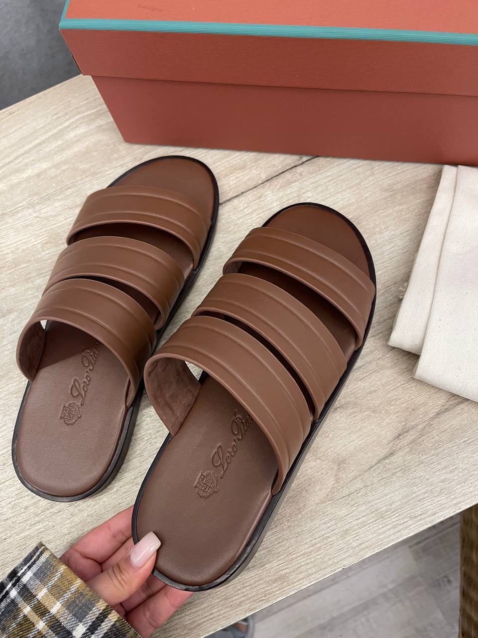 Классические шлепанцы Loro Piana BP-51314 Классические шлепанцы Loro Piana BP-51314