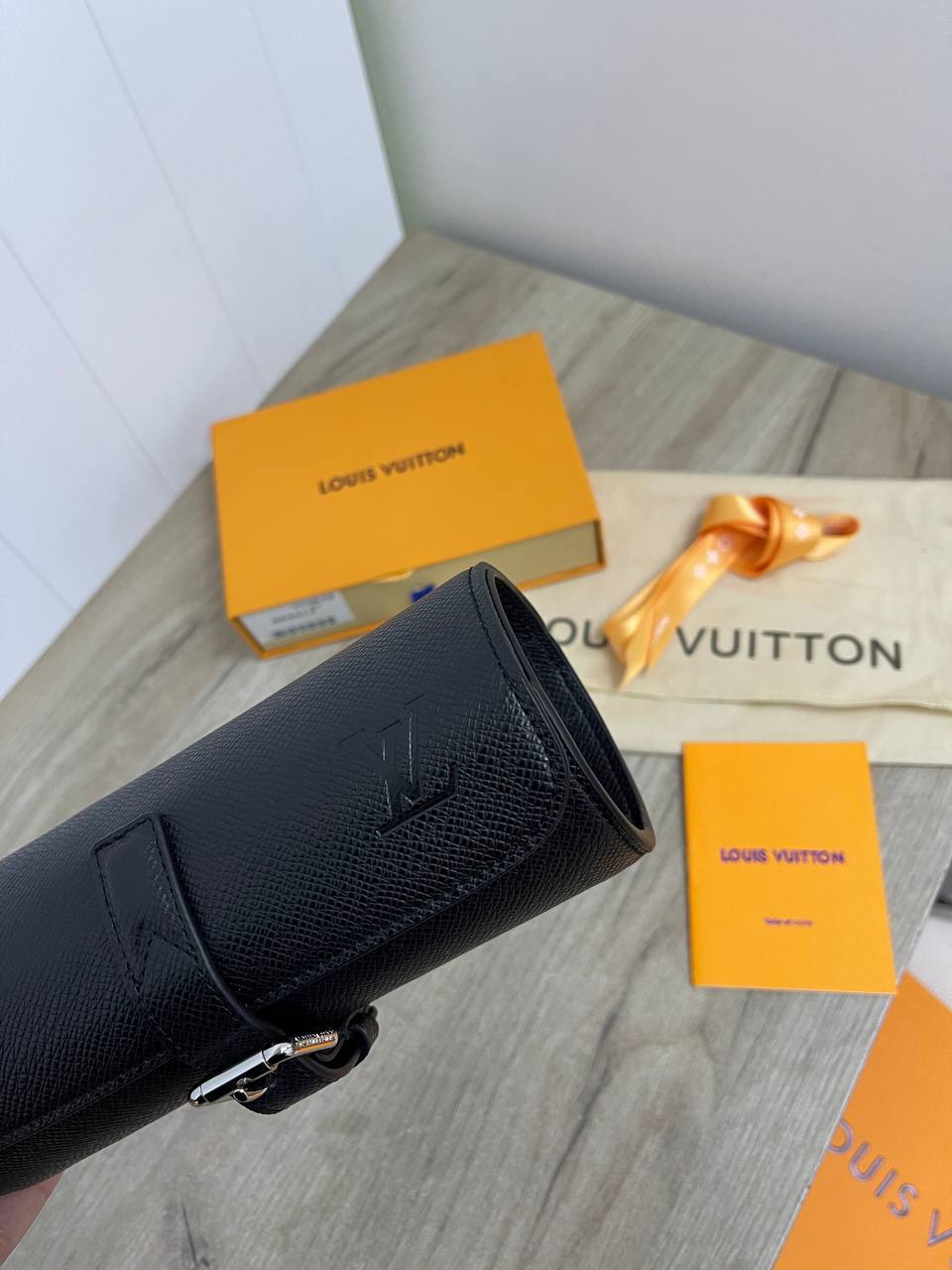 Футляр премиальный для 3-х часов Louis Vuitton BP-25421 Футляр премиальный для 3-х часов Louis Vuitton BP-25421