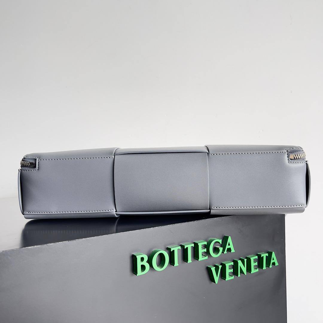 Классический портфель Bottega Veneta BP-40880 Классический портфель Bottega Veneta BP-40880