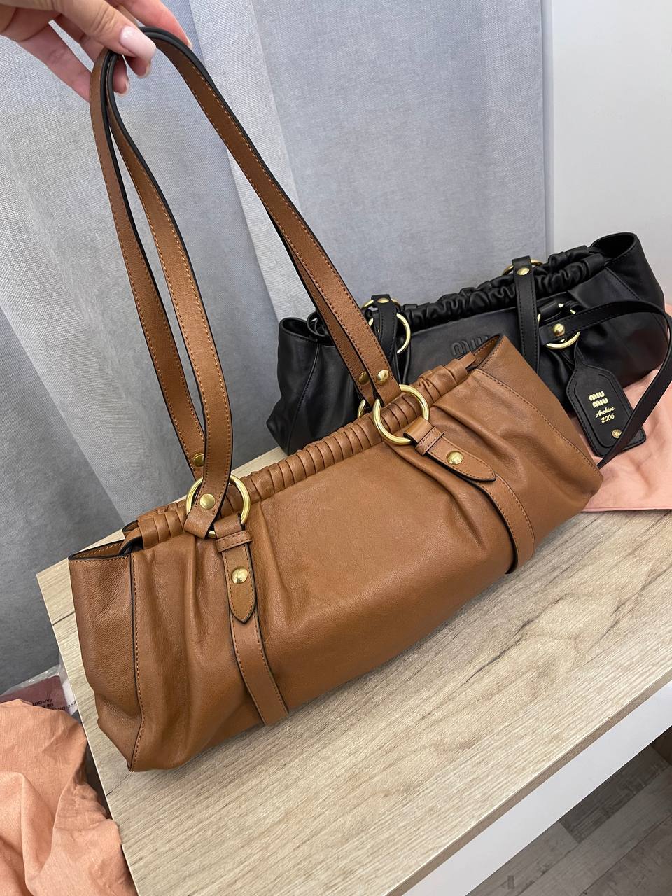 Элегантная женская сумка Miu Miu BP-51382 Элегантная женская сумка Miu Miu BP-51382