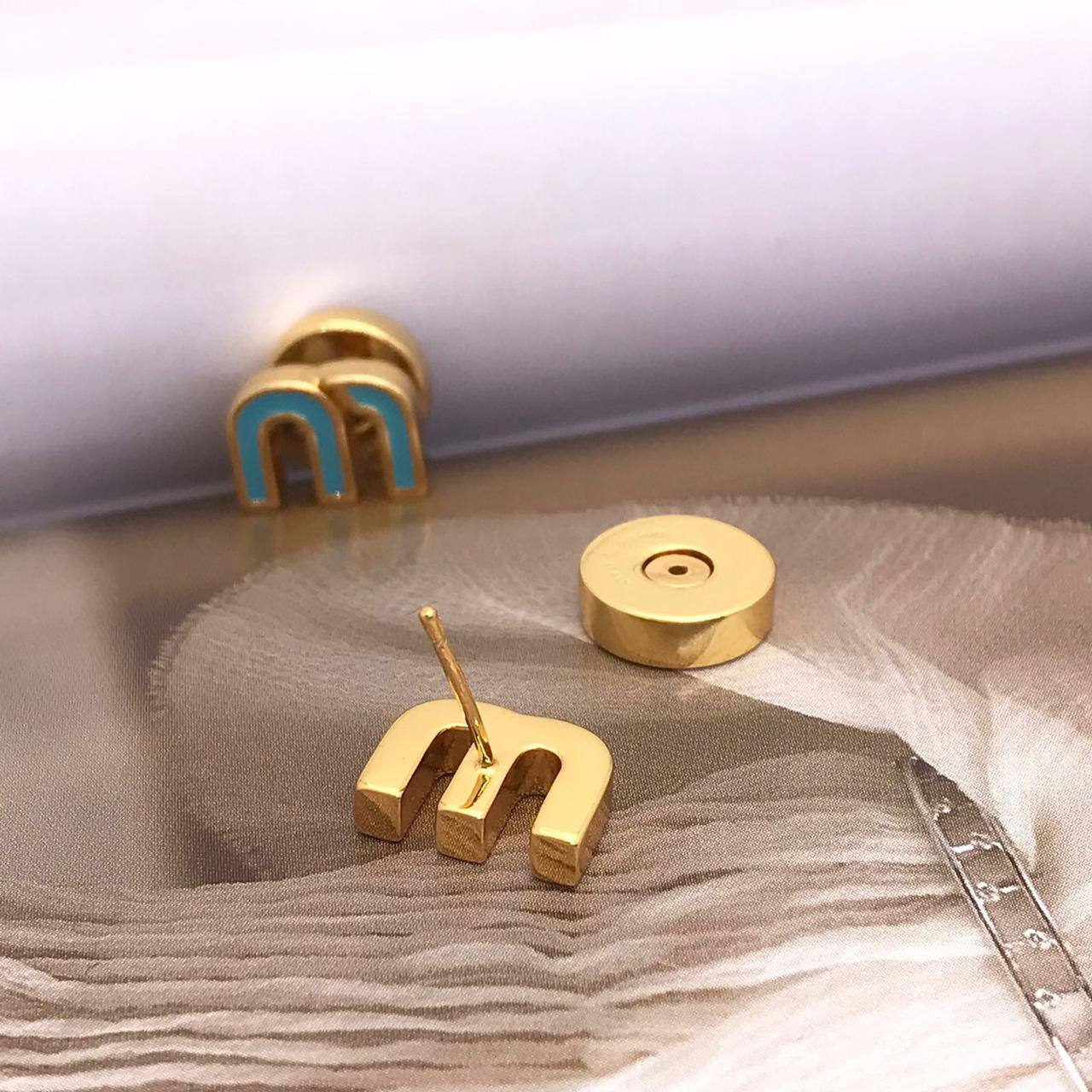 Трендовые серьги Miu Miu BP-28073 Трендовые серьги Miu Miu BP-28073