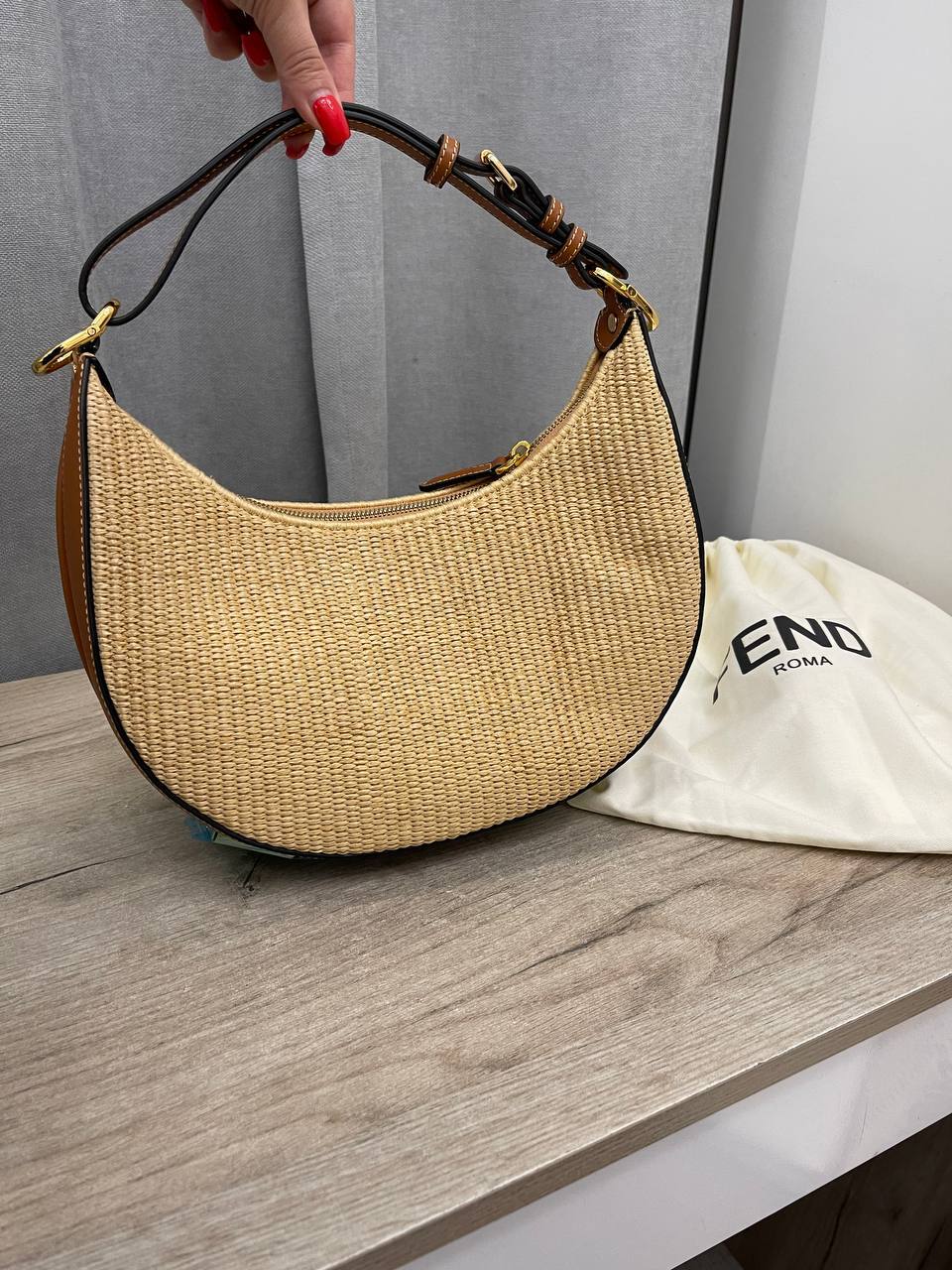 Женская дизайнерская сумка Fendi BP-47677 Женская дизайнерская сумка Fendi BP-47677