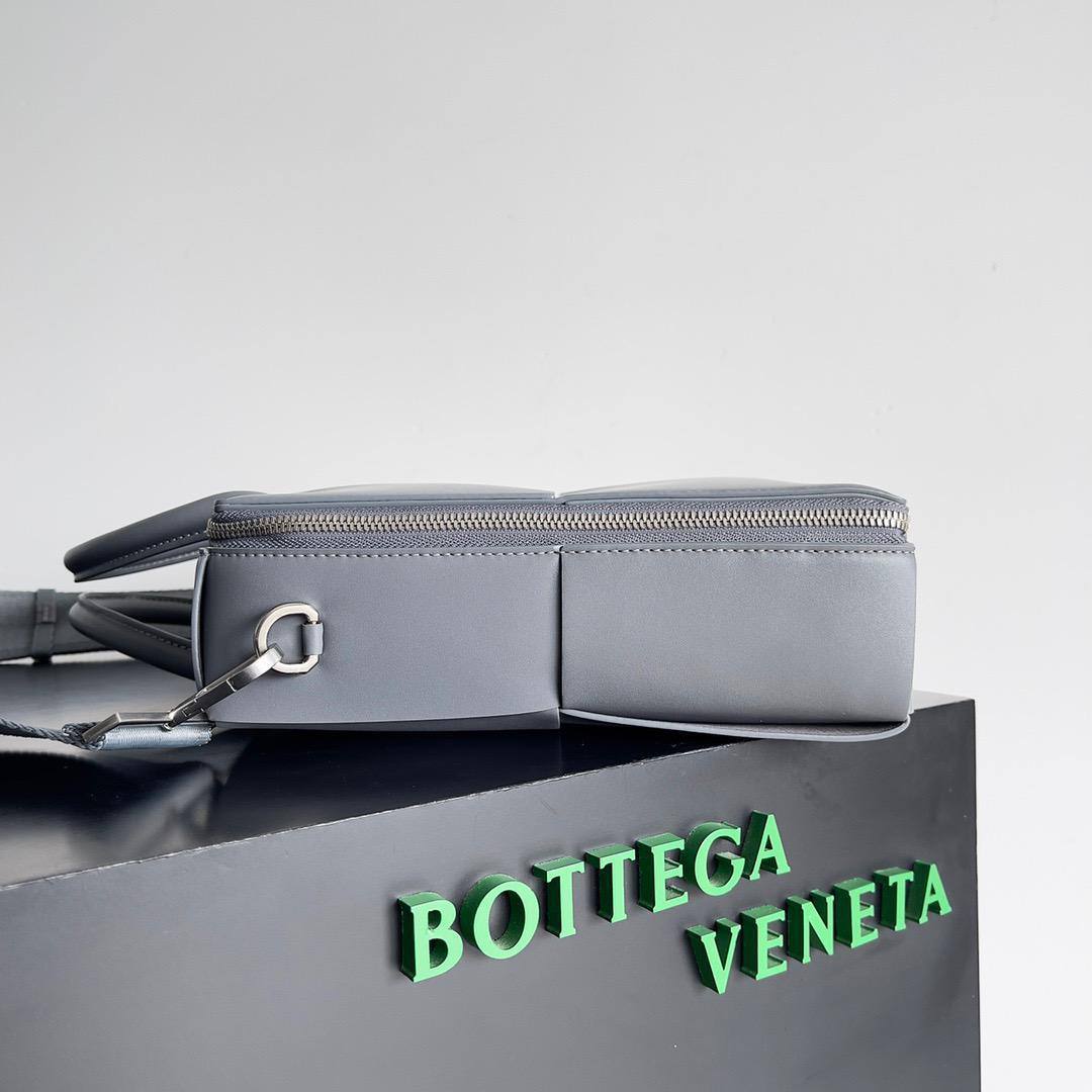 Классический портфель Bottega Veneta BP-40880 Классический портфель Bottega Veneta BP-40880