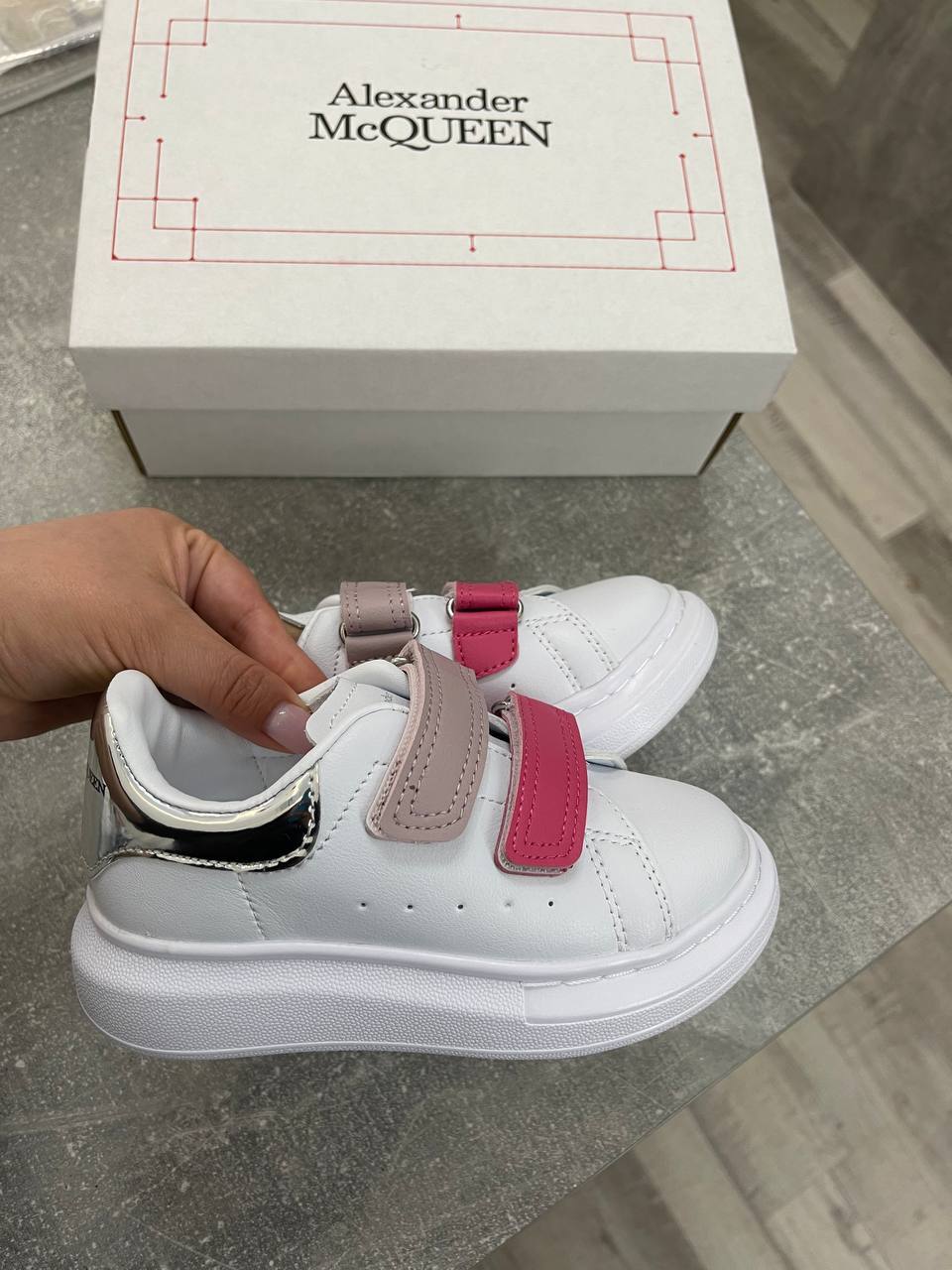 Кеды Alexander McQueen кожаные лимитированные Кеды Alexander McQueen кожаные лимитированные