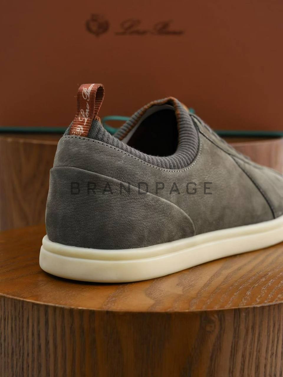 Кеды из телячьей кожи Loro Piana Soho walk sneaker Кеды из телячьей кожи Loro Piana Soho walk sneaker