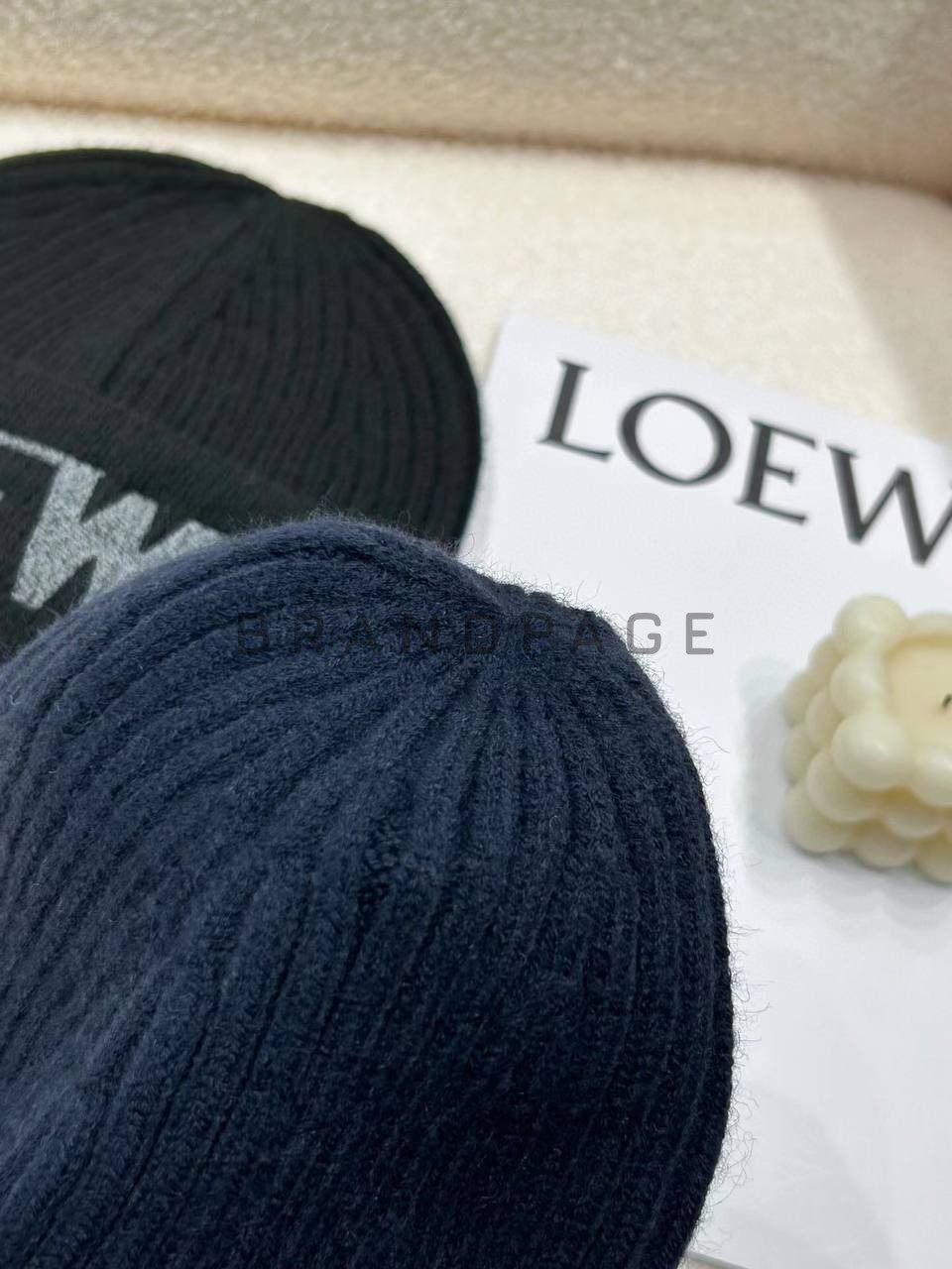 Шапка из шерсти Loewe BPLUX12551 Шапка из шерсти Loewe BPLUX12551