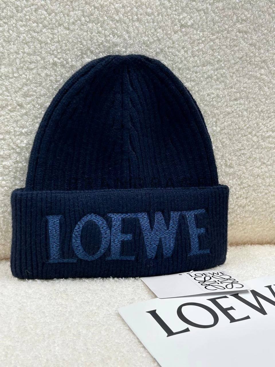 Шапка из шерсти Loewe BPLUX12551 Шапка из шерсти Loewe BPLUX12551