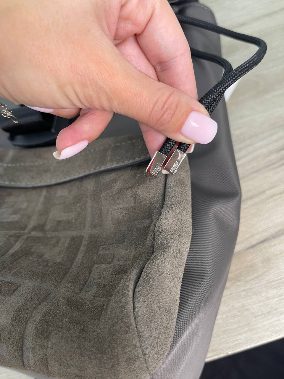 Элитный рюкзак Fendi 39*22 см BP-18383 Элитный рюкзак Fendi 39*22 см BP-18383