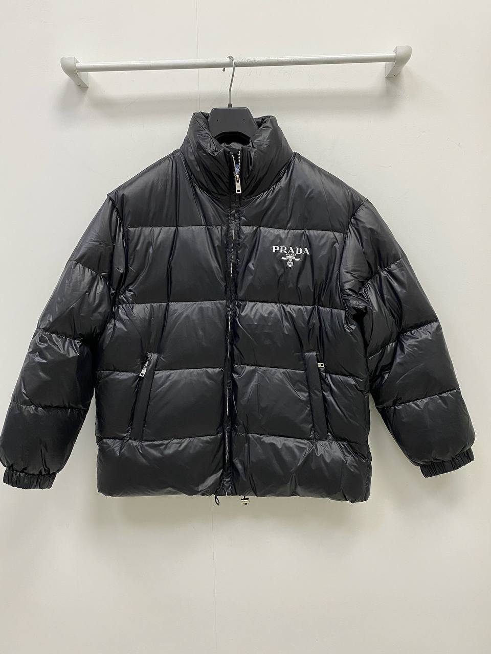 Трендовый пуховик Prada BP-20063 Трендовый пуховик Prada BP-20063