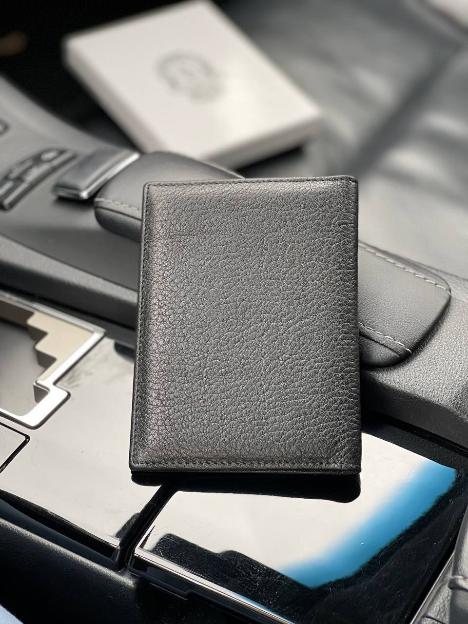 Обложка для паспорта Billionaire черная с лого BP-22632 Обложка для паспорта Billionaire черная с лого BP-22632