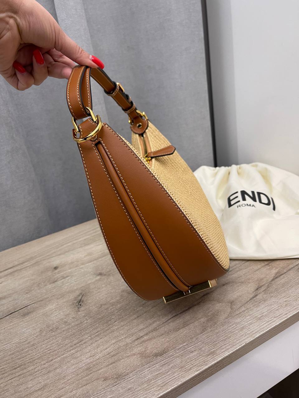 Женская дизайнерская сумка Fendi BP-47677 Женская дизайнерская сумка Fendi BP-47677
