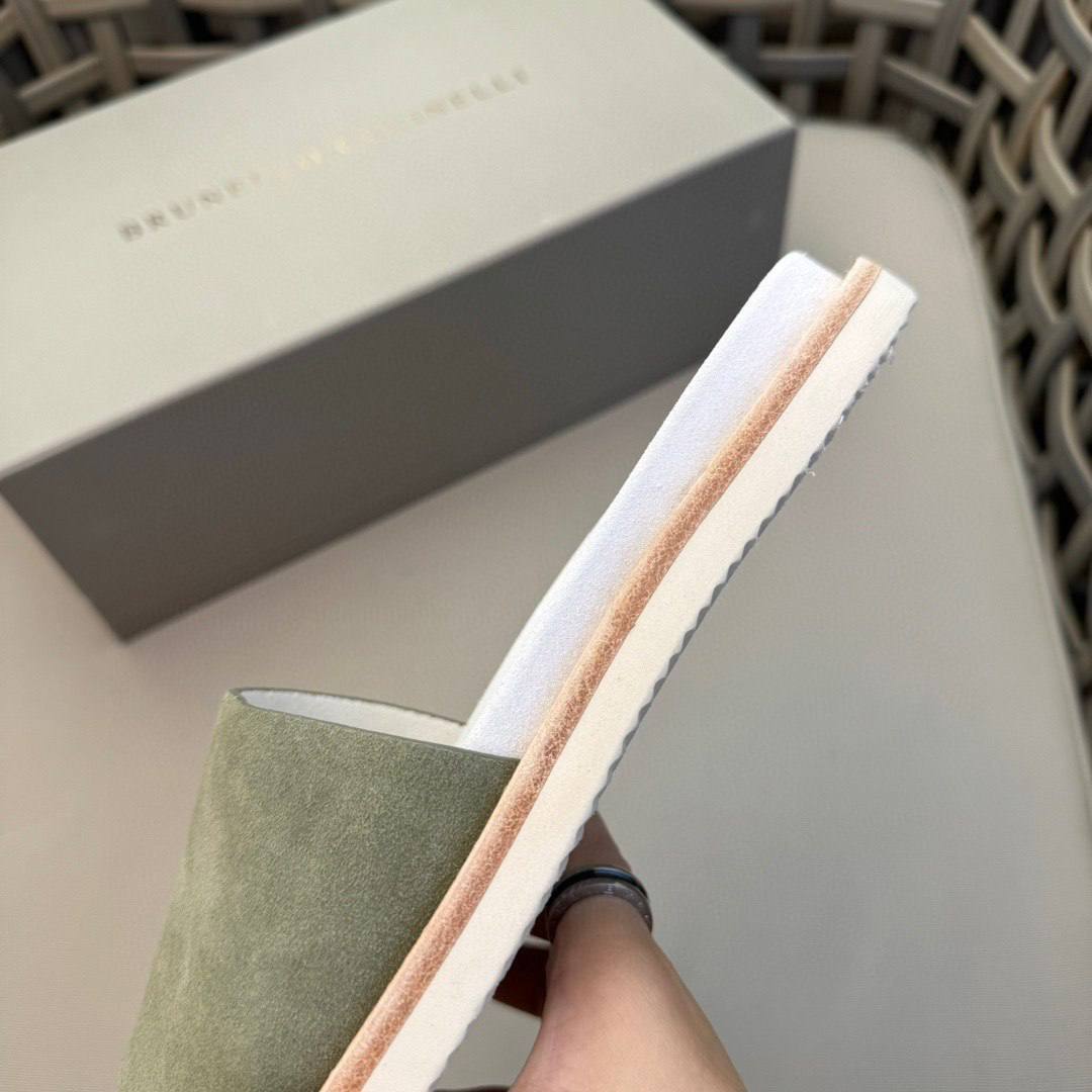 Стильные шлепанцы BC BP-46829 Стильные шлепанцы BC BP-46829