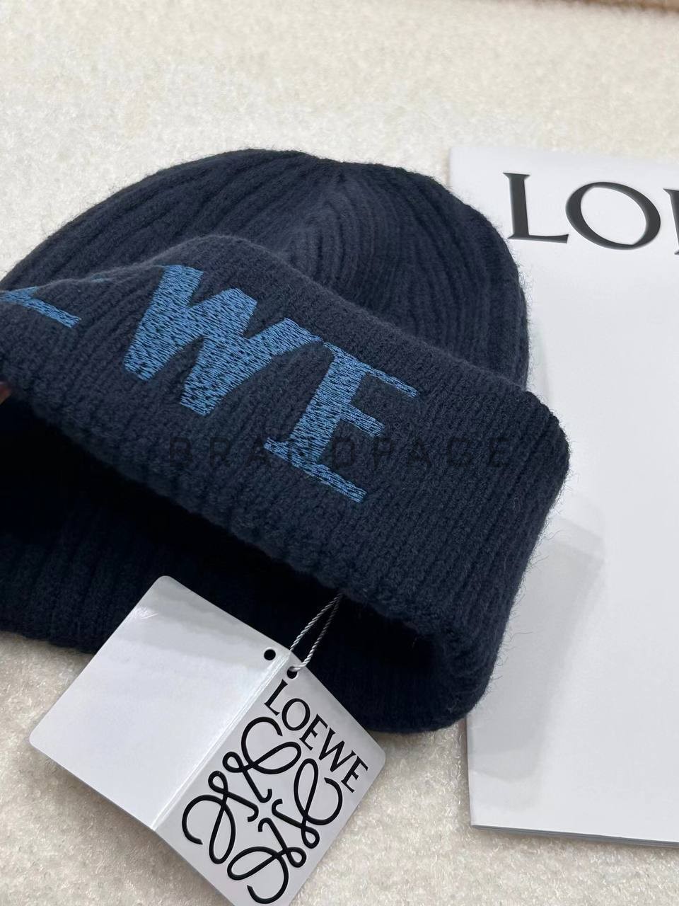 Шапка из шерсти Loewe BPLUX12551 Шапка из шерсти Loewe BPLUX12551