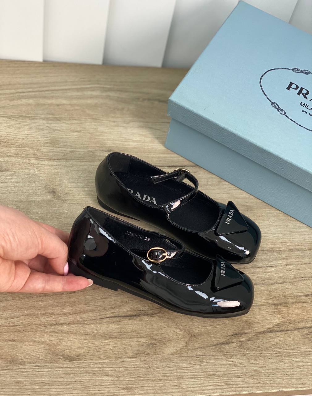 Туфли из высококачественной кожи Prada BP-14337 Туфли из высококачественной кожи Prada BP-14337