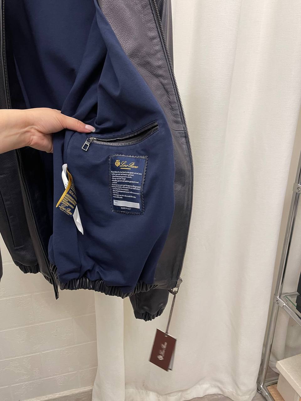 Стильная кожаная куртка Loro Piana BP-45785 Стильная кожаная куртка Loro Piana BP-45785