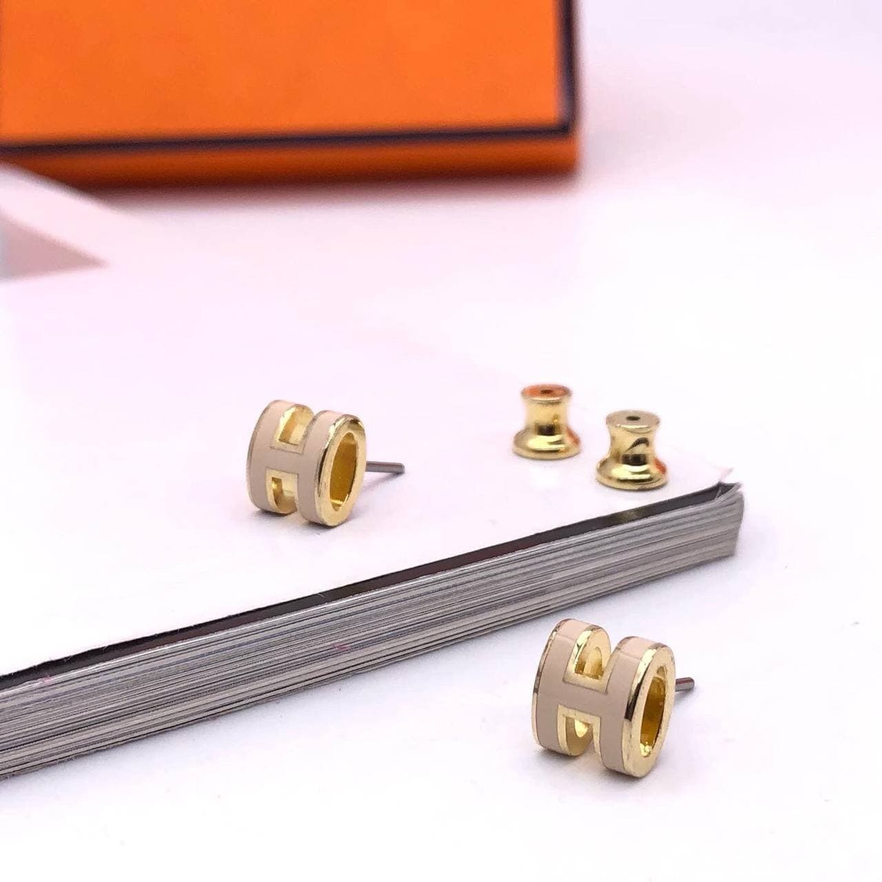 Коллекционные серьги Hermes BP-9392 Коллекционные серьги Hermes BP-9392