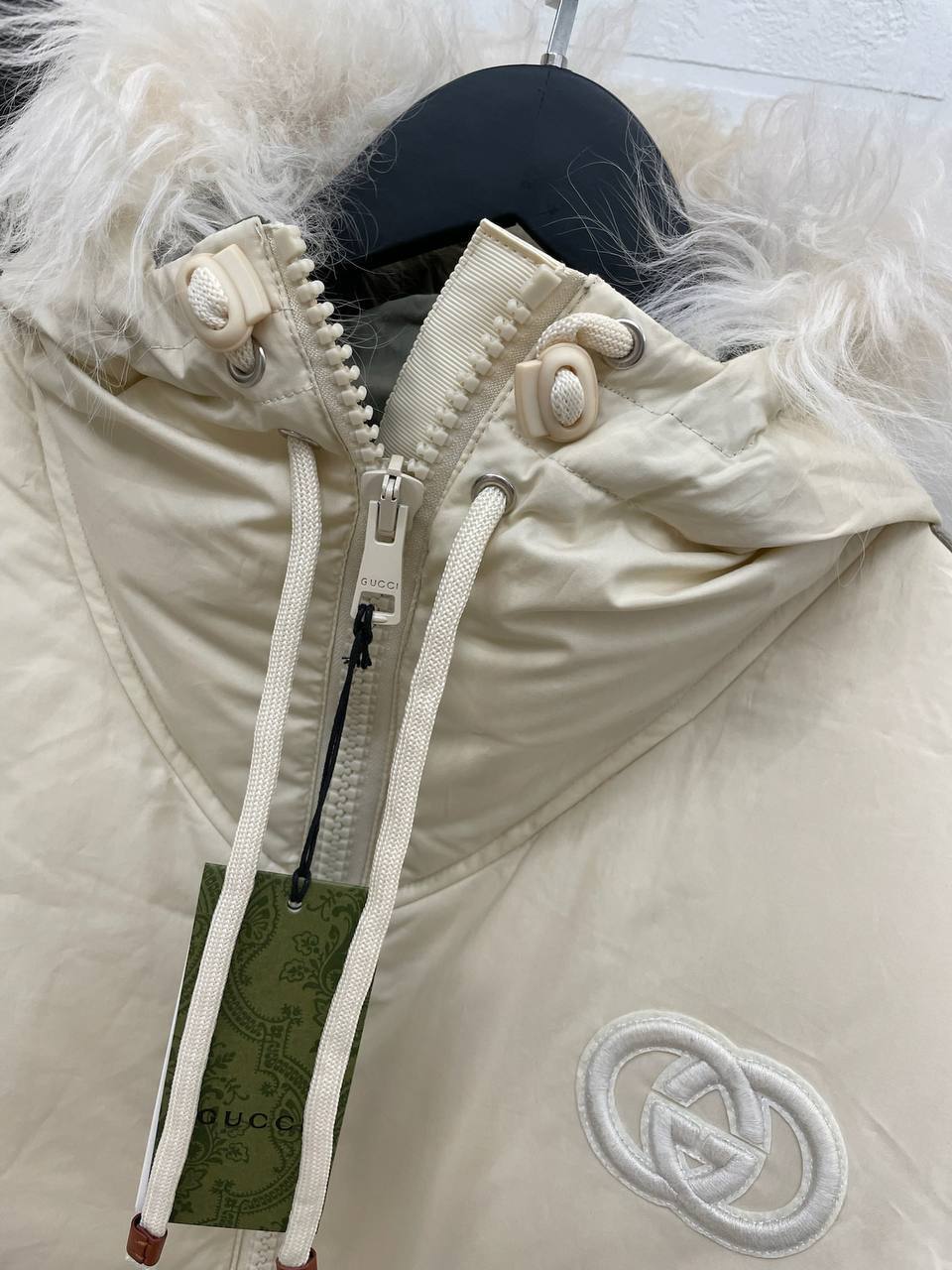 Повседневный пуховик Gucci BP-40690 Повседневный пуховик Gucci BP-40690