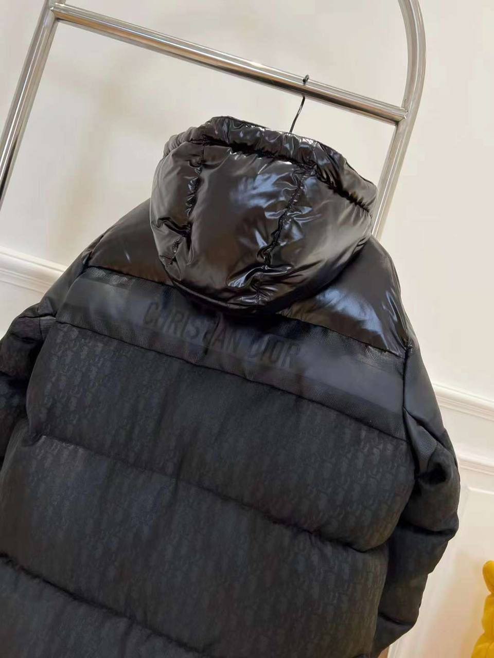 Пуховик Christian Dior BP-26644 премиум Пуховик Christian Dior BP-26644 премиум