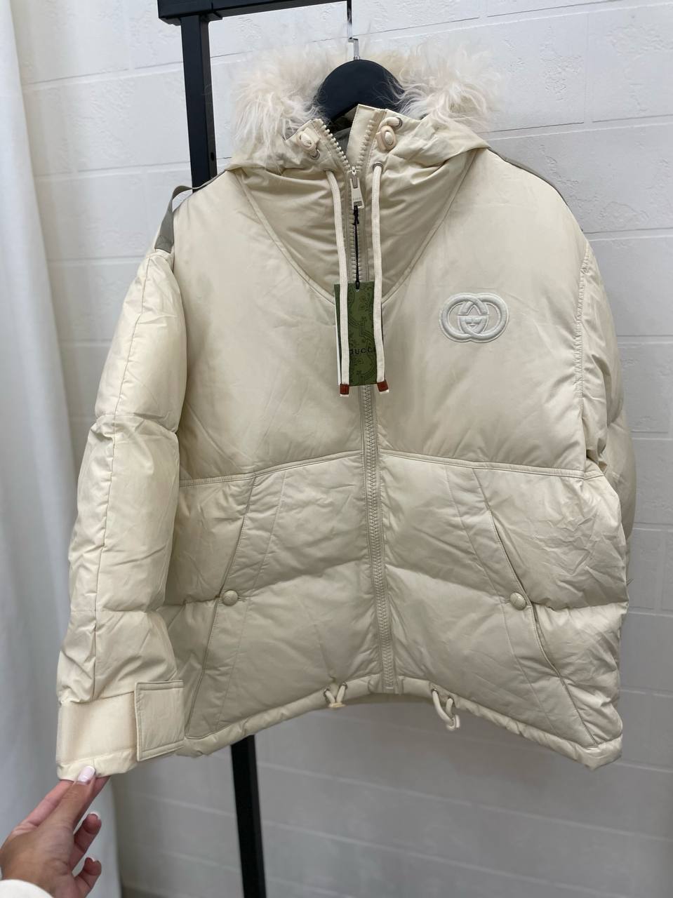 Повседневный пуховик Gucci BP-40690 Повседневный пуховик Gucci BP-40690