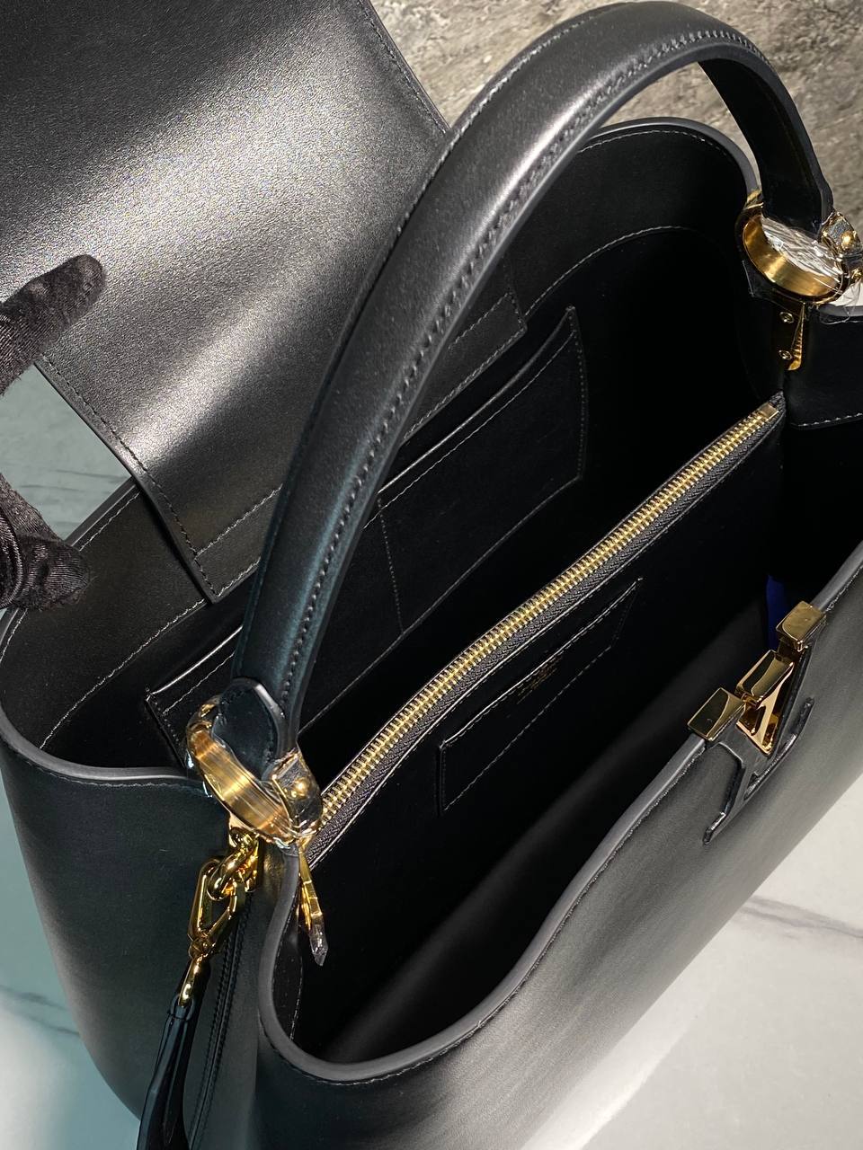 Сумка-трапеция черная Louis Vuitton BP-574540 Сумка-трапеция черная Louis Vuitton BP-574540