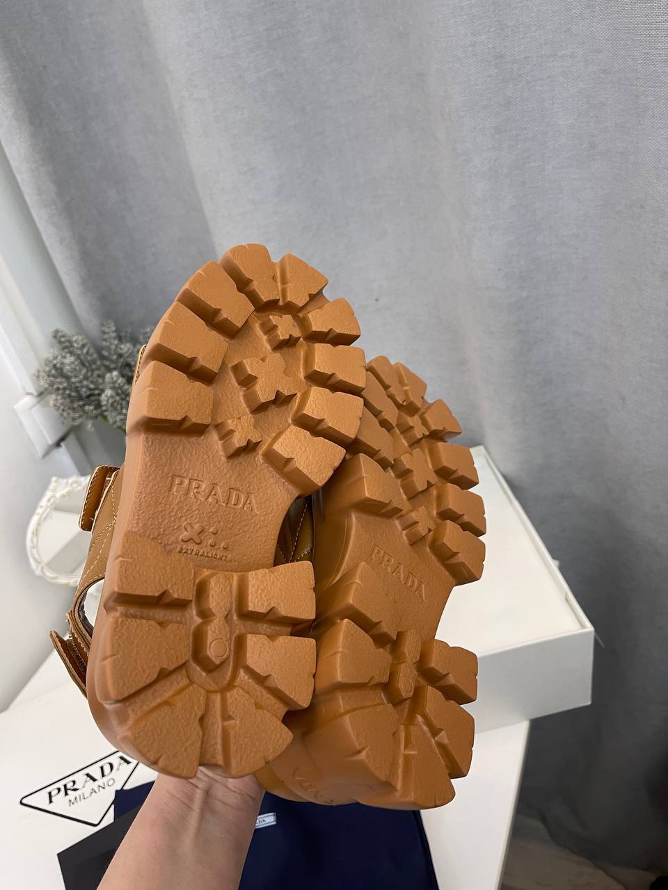 Дизайнерские сандалии Prada BP-50639 Дизайнерские сандалии Prada BP-50639