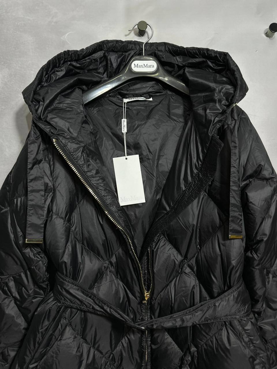 Пуховик Max Mara BP-43352 коллекционный Пуховик Max Mara BP-43352 коллекционный