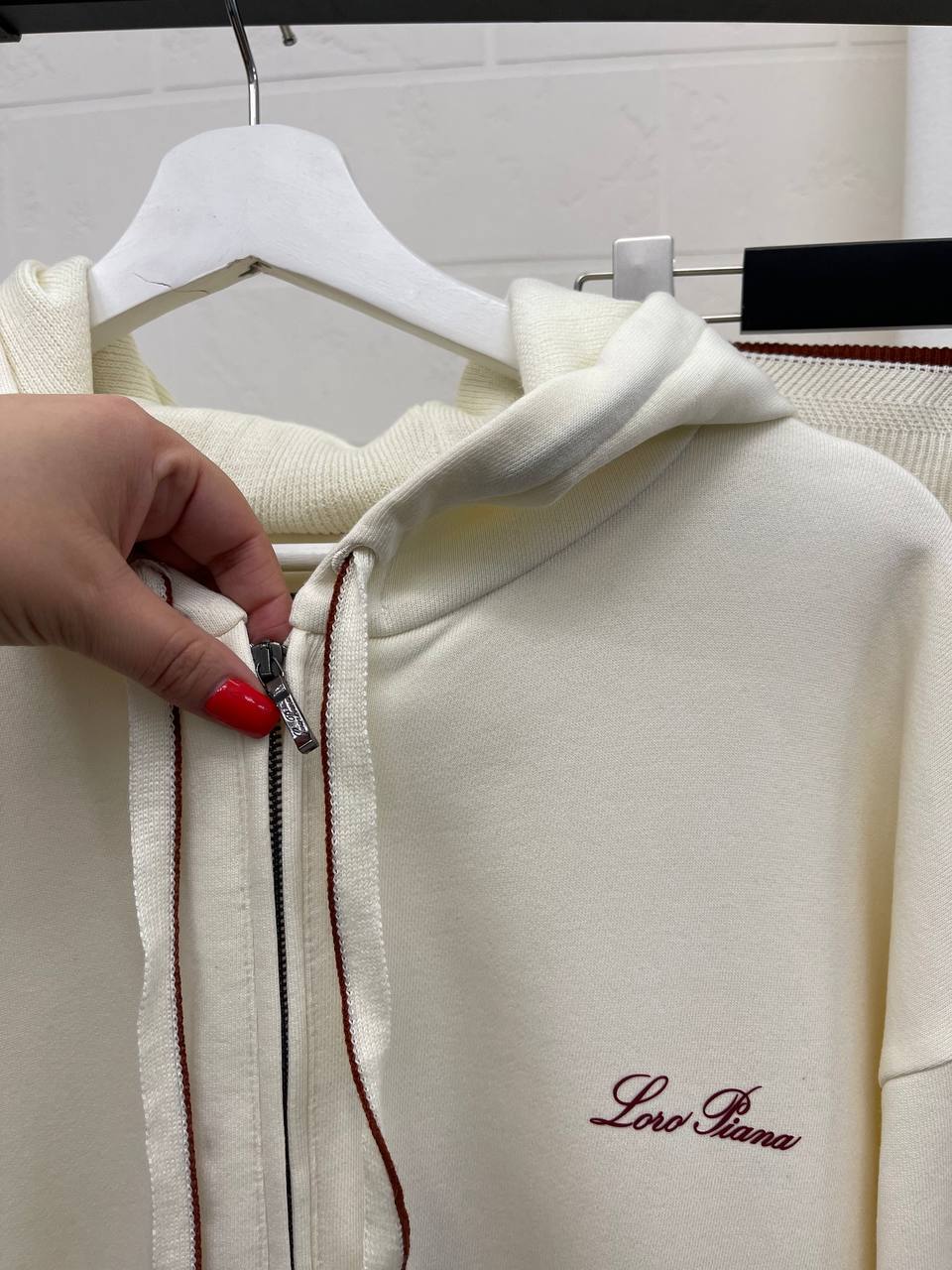 Спортивный костюм Loro Piana BP-46891 Спортивный костюм Loro Piana BP-46891