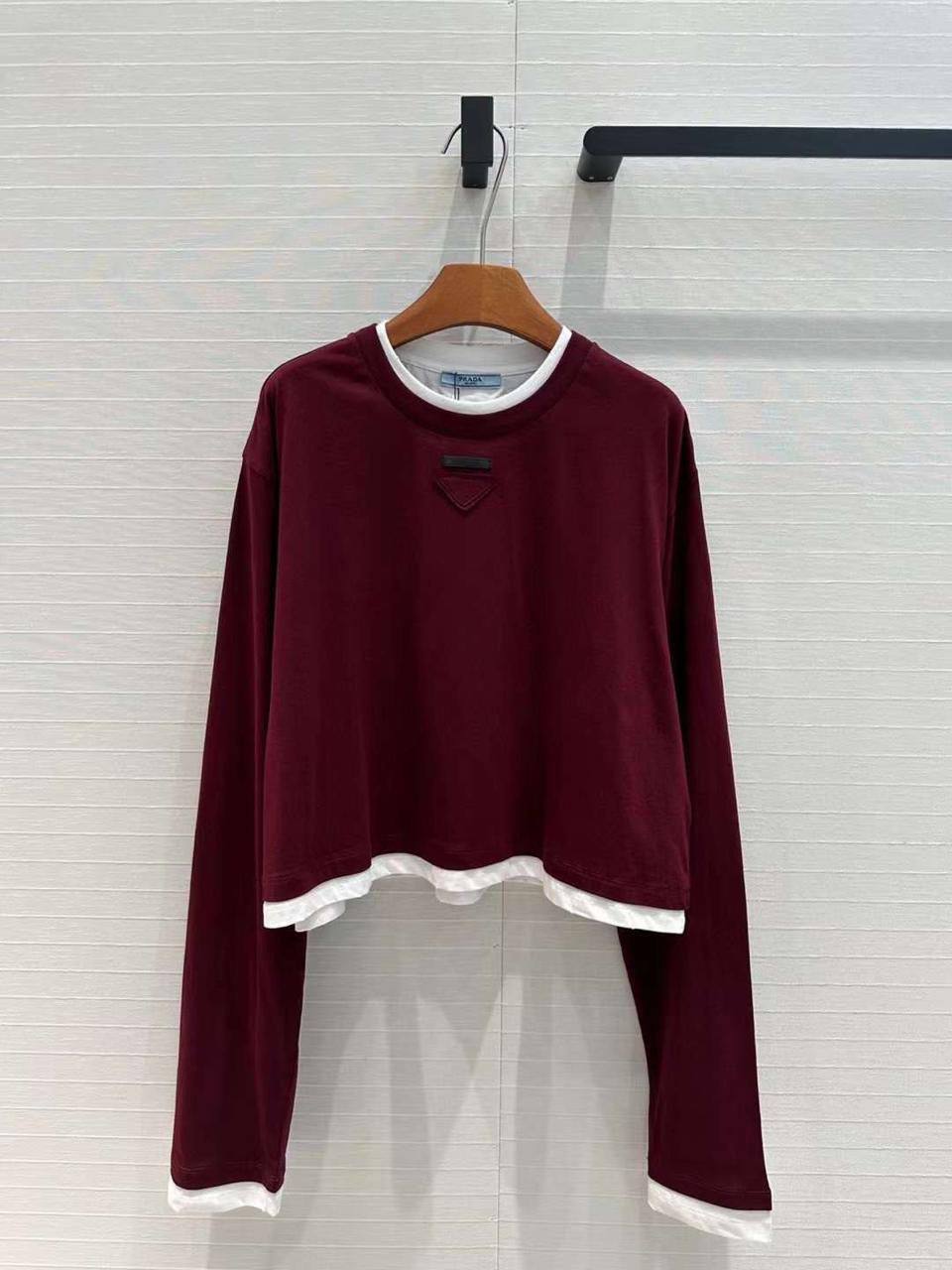 Prada BP-53170 трендовый лонгслив Prada BP-53170 трендовый лонгслив