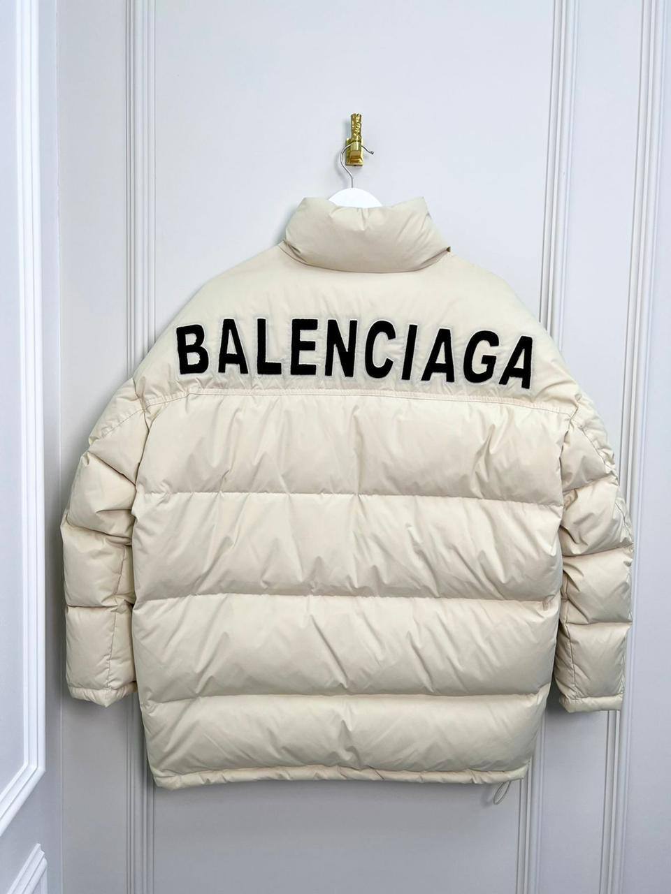Пуховик Balenciaga BP-20620 элитный Пуховик Balenciaga BP-20620 элитный