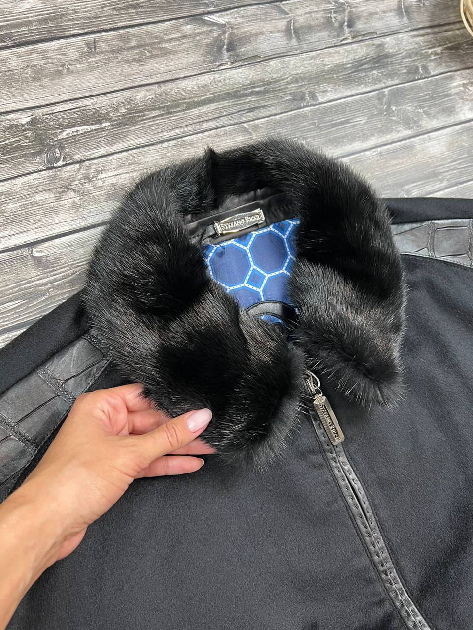 Стильная мужская куртка Stefano Ricci BP-18476 Стильная мужская куртка Stefano Ricci BP-18476