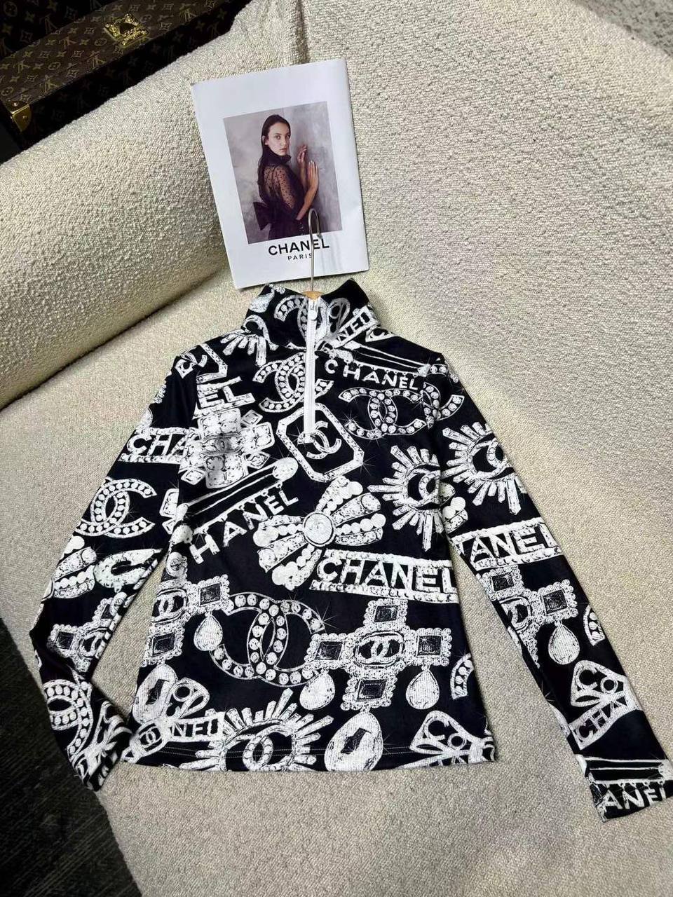 Лонгслив Chanel повседневный BP-43933 Лонгслив Chanel повседневный BP-43933