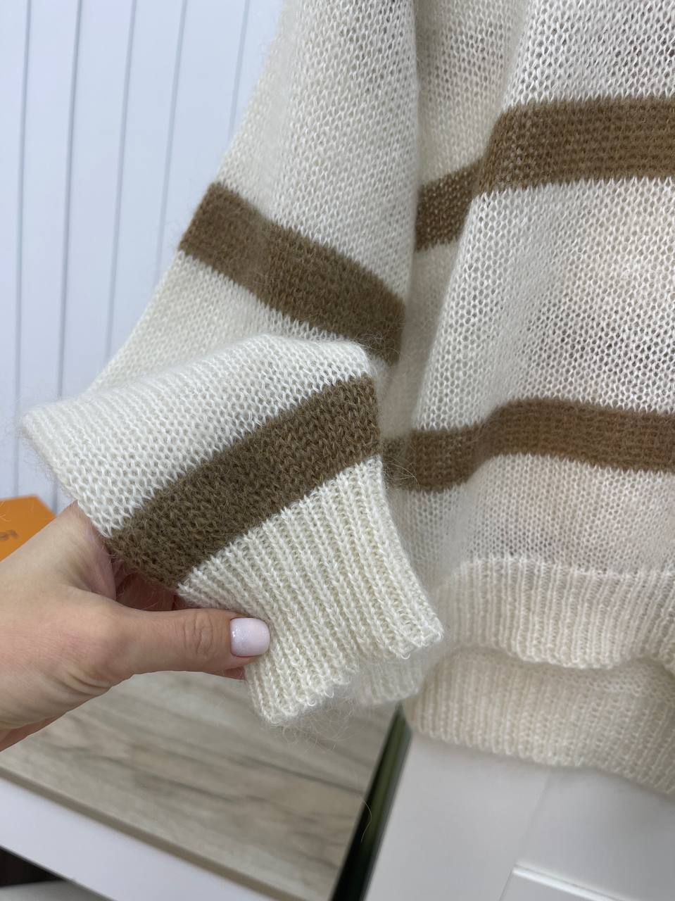 Женский свитер Jil Sander коллекционный BP-24910 Женский свитер Jil Sander коллекционный BP-24910