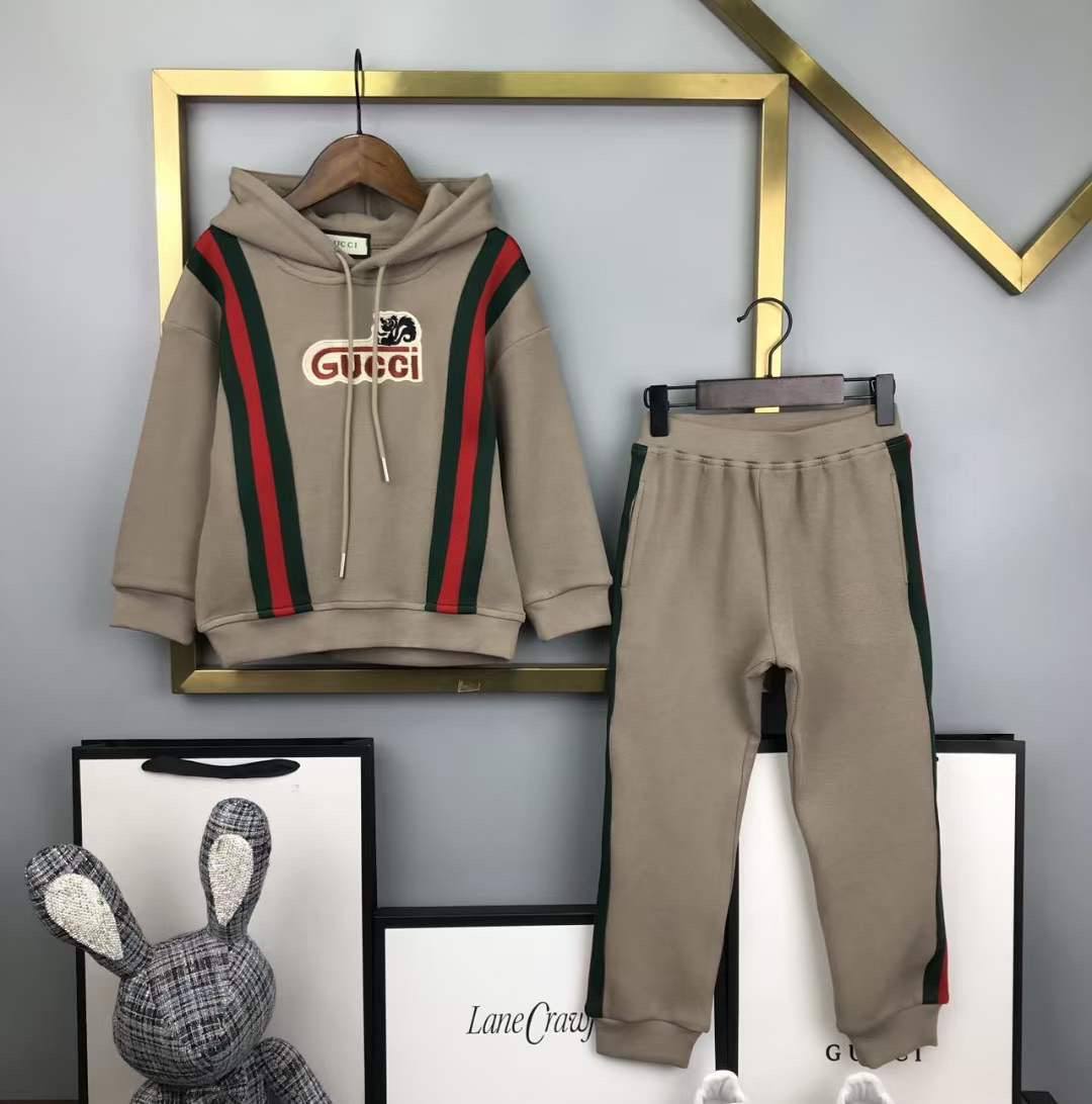 Костюм Gucci эксклюзивный BP-37719 Костюм Gucci эксклюзивный BP-37719