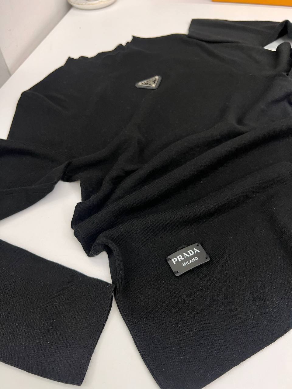 Лонгслив Prada трендовый BP-53081 Лонгслив Prada трендовый BP-53081