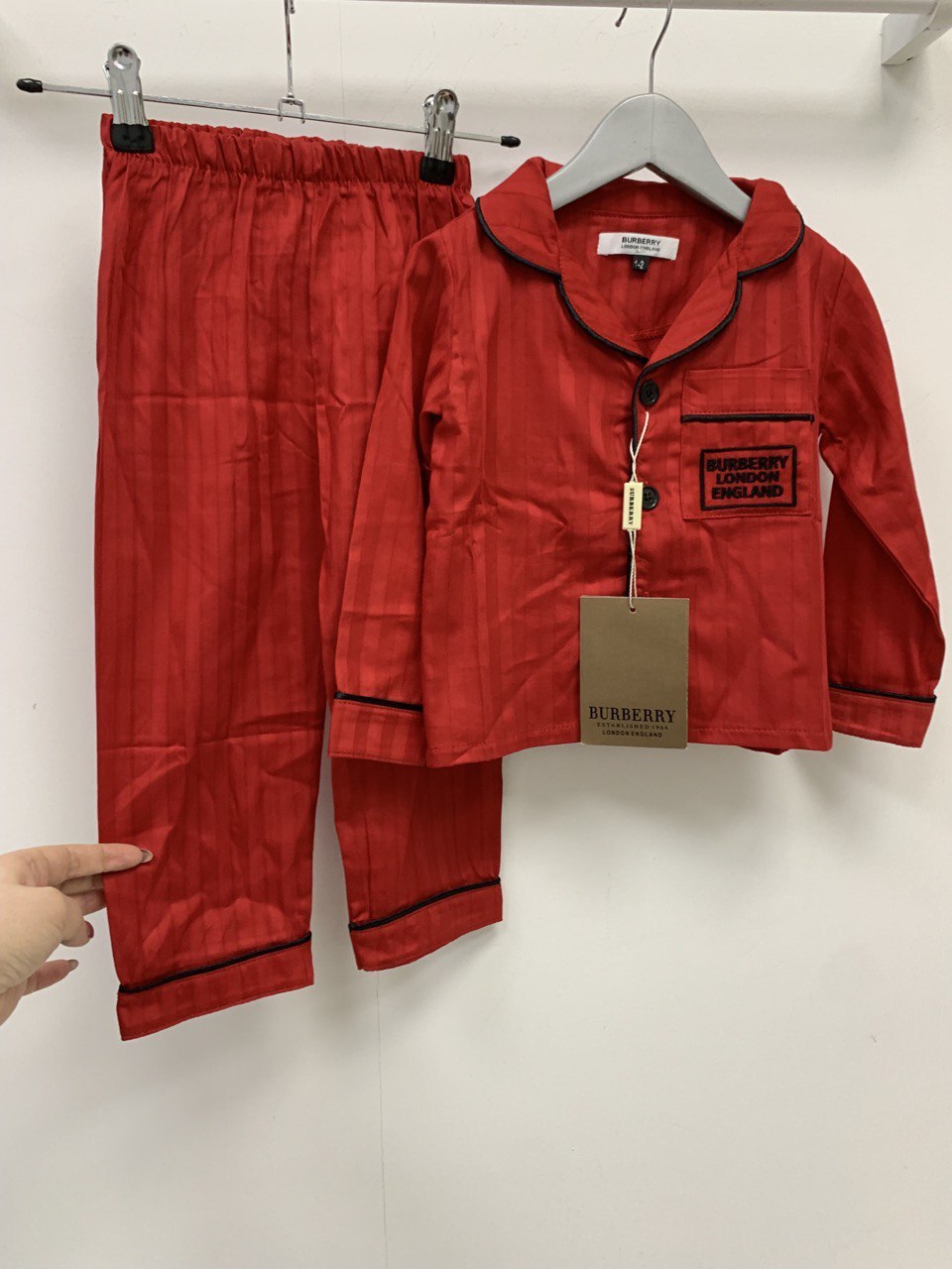 Модная пижама Burberry BP-28943 Модная пижама Burberry BP-28943