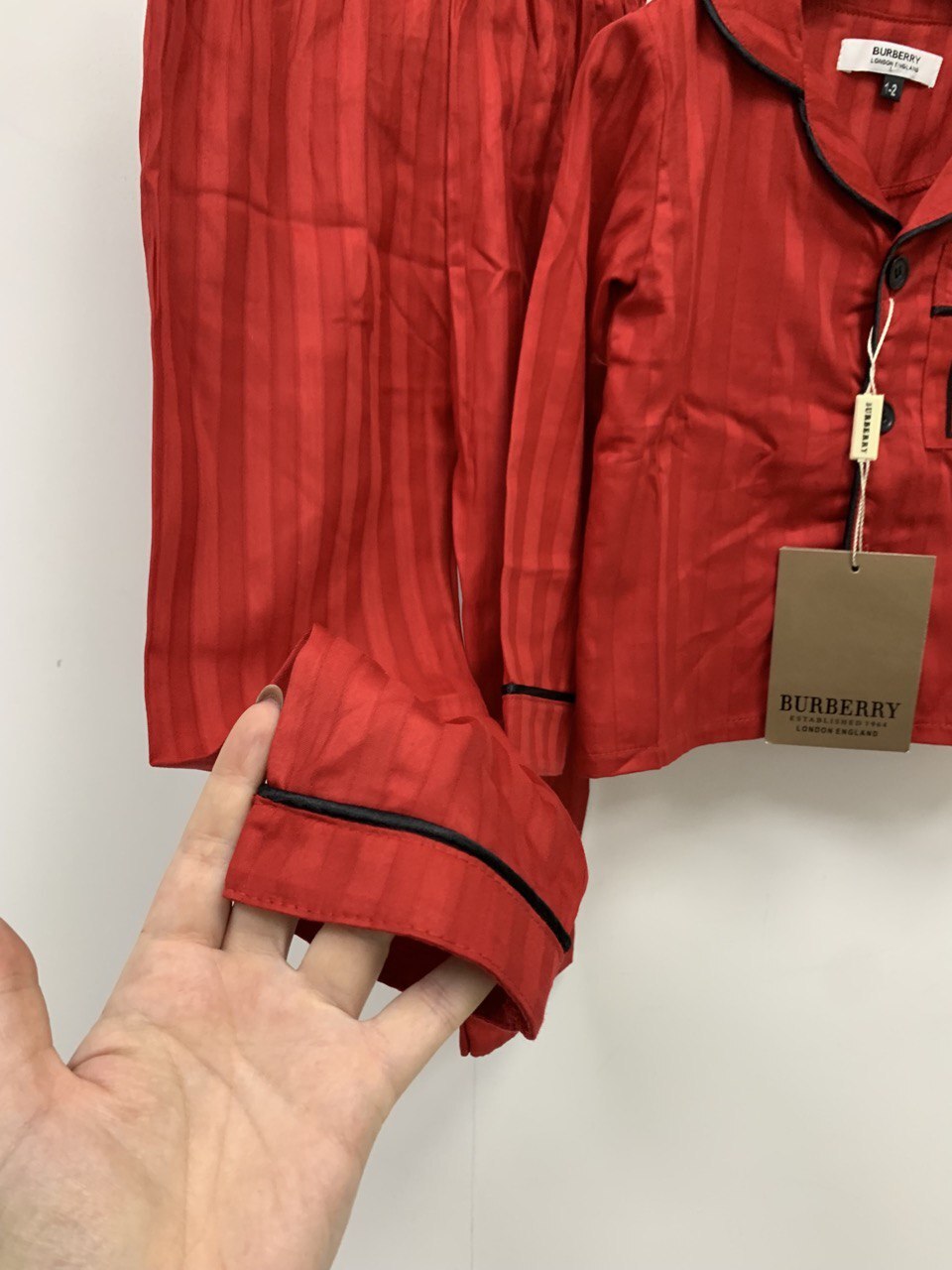 Модная пижама Burberry BP-28943 Модная пижама Burberry BP-28943