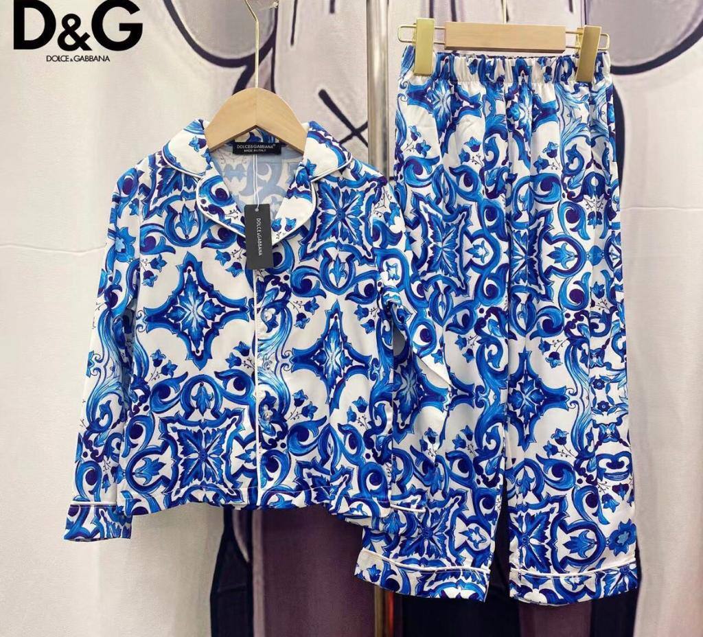 Стильная пижама Dolce & Gabbana BP-36137 Стильная пижама Dolce & Gabbana BP-36137