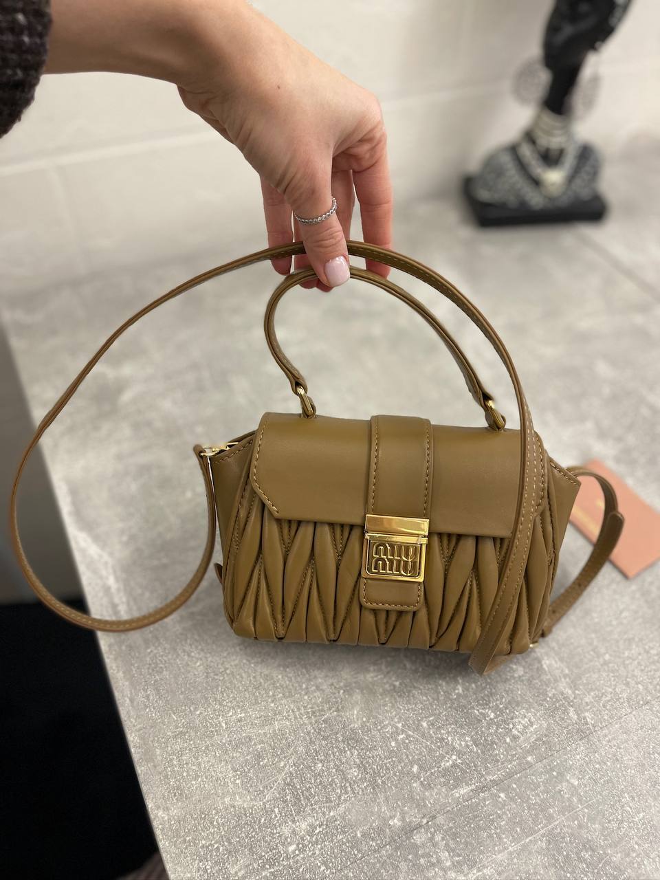 Сумка Miu Miu коричнево-бежевая женская BP-45642, премиум Сумка Miu Miu коричнево-бежевая женская BP-45642, премиум