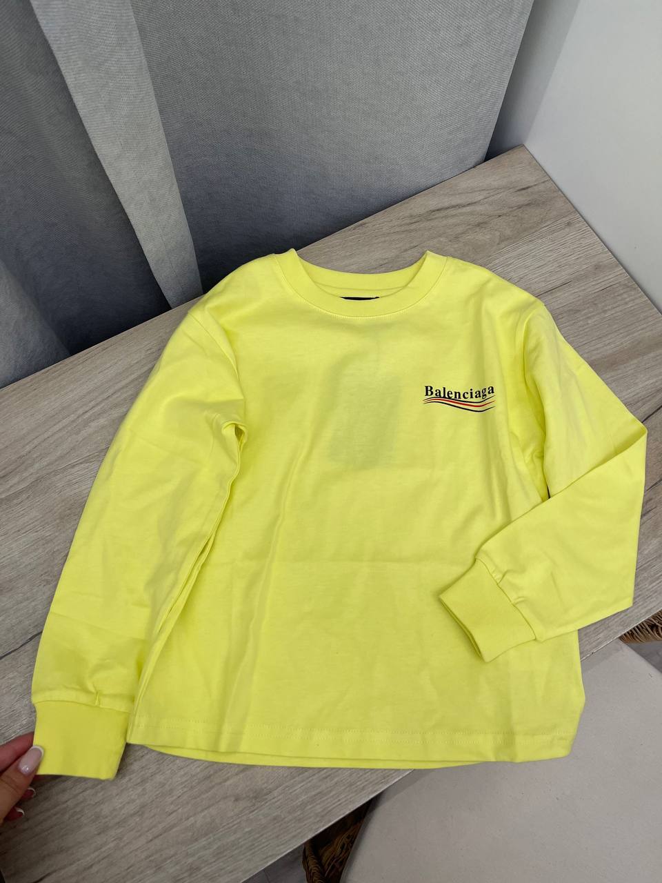 Элегантный лонгслив Balenciaga BP-46115 Элегантный лонгслив Balenciaga BP-46115