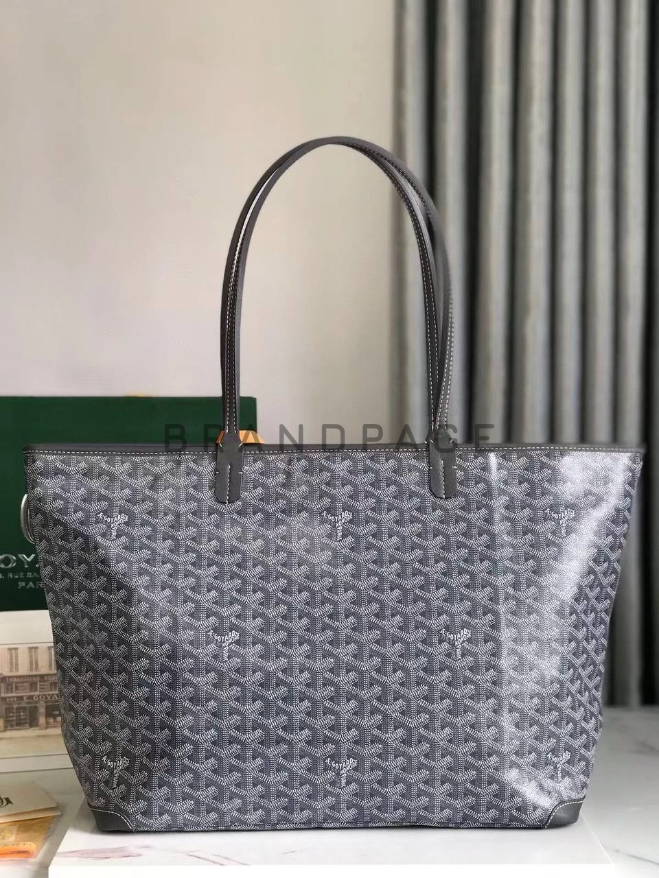 Сумка из кожи Goyard Artois MM BPLUX12499 Сумка из кожи Goyard Artois MM BPLUX12499